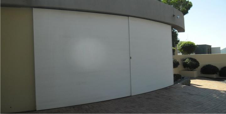 BH4 Doors Aluminium clad curved sliding doors BH4 Doors Aluminium clad curved sliding doors